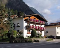 Hotel Gästehaus Schrott (Oetz, Austrija)