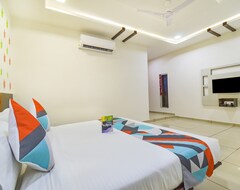 Hotel FabExpress Shiv Residency Sama-Savli Road (Vadodara, Indien)