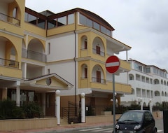Khách sạn Marc Hotel (Vieste, Ý)