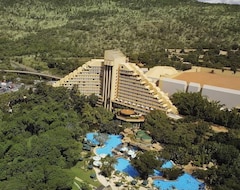 The Cascades Hotel at Sun City (Sun-City, South Africa)