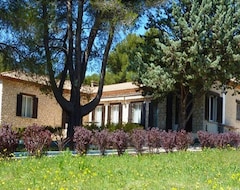 Bed & Breakfast Les Mazets du Luberon (Puget, Francuska)