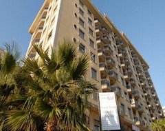 Otel Mediterraneo Apartments (Marbella, İspanya)