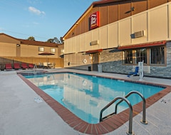 Hotel Red Roof Inn Plus+ Huntsville (Huntsville, Sjedinjene Američke Države)