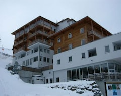 Hotelli Sundance Grande Mountain Resort & Spa (Turracher Höhe, Itävalta)