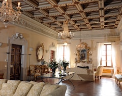 Hotelli Castello Costaguti (Viterbo, Italia)