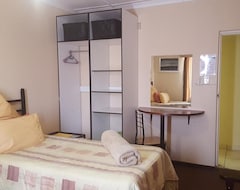 Hotel Amberlight Self Catering Accommodation (Johannesburg, South Africa)