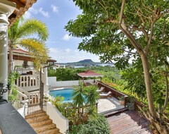 Toàn bộ căn nhà/căn hộ Luxurious 5000Sq Luxury Private Villa With Pool, Spectacular Views & Gameroom (Willemstad, Curacao)