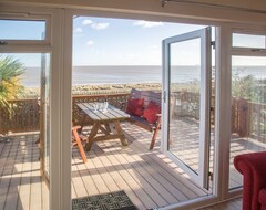 Toàn bộ căn nhà/căn hộ Sole Bay Lodge - Romantic Holiday Lodge With Magnificent Sea Views (Wenhaston, Vương quốc Anh)