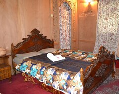 Hotel Gemini Houseboat (Srinagar, India)
