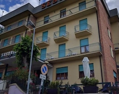 Khách sạn Nuovo Hotel Sestriere (Chianciano Terme, Ý)