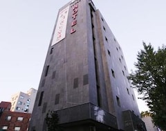 Hotel Myeong Jak (Suwon, Güney Kore)