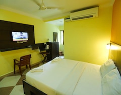 Hotel Season 4 Residences - Teynampet Near Apollo Hospital ,Balaji Dental, Us Consulate (Chennai, India)