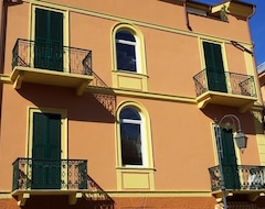 Khách sạn Hotel Mimosa (Alassio, Ý)