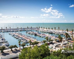Tüm Ev/Apart Daire Stunning Sea View & Pool - Easy Walk To Beaches, Town, Marina - Casa Jetty (Sitges, İspanya)
