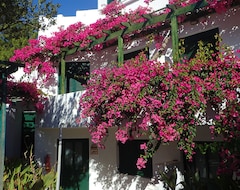 Hotel Villea Village (Makri Gialos, Greece)
