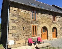 Cijela kuća/apartman Beautiful Renovated Stone Cottage, Close To Brittany'S Major Attractions (Bazouges-la-Pérouse, Francuska)