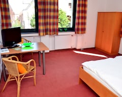 Hotelli Haus Velcrea Visavis (Willebadessen, Saksa)