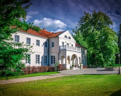 Khách sạn Dwor Kaliszki (Biala Piska, Ba Lan)