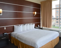 Hotel Days Inn & Suites By Wyndham Milwaukee (Milwaukee, USA)