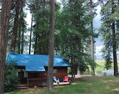 Entire House / Apartment Crater Lake Bungalows - The Cabin On Crooked Creek (Chiloquin, USA)