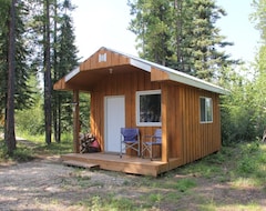 Hele huset/lejligheden Karamat'S Wilderness Cabin Retreat (Entwistle, Canada)