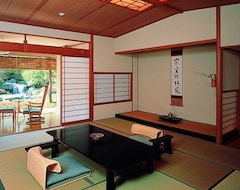 Guesthouse Saryousoen (Sendai, Japan)