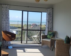 Toàn bộ căn nhà/căn hộ Our Riverton Retreat With Amazing Sea Views Is The Perfect Getaway ! (Riverton, New Zealand)