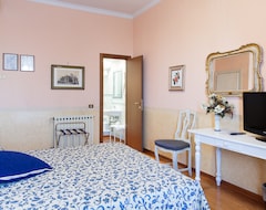 Hotel Andrea (Florence, Italy)