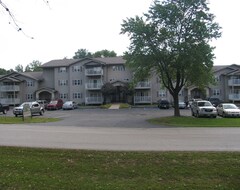 Entire House / Apartment Beautiful 2 Bedroom/2 Bath Condo Located On The Rend Lake Golf Course (Whittington, USA)
