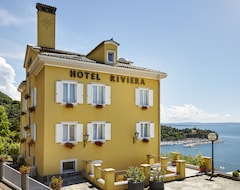Hotel Riviera & Maximilian's (Trieste, Italy)