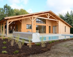 Koko talo/asunto Architect House, 6-10 People, Heated Pool, Sea And Lake, Prm Access (Azur, Ranska)