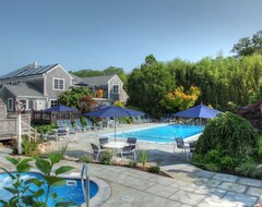 Khách sạn Pleasant Bay Village Resort (Chatham, Hoa Kỳ)