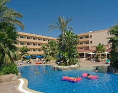 فندق نيسيانا هوتل آند بونجالوز (أيا نابا, قبرص)