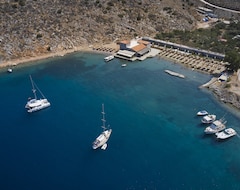 Hotel Mandraki Beach Resort - Adults Only (Hydra, Greece)