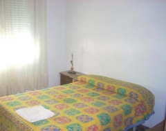 Pansiyon Pension Iglesias (Zaragoza, İspanya)