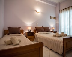 Hotel Vasilios Marinos Rooms (Corinto, Grecia)