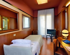 Khách sạn Grand Hotel Elite (Bologna, Ý)