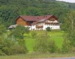 Hotelli Serner beim See (Zell am Moos, Itävalta)