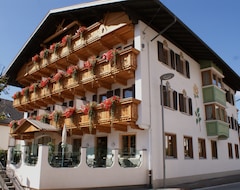 Hotel Goldene Rose (Welsberg-Taisten, İtalya)