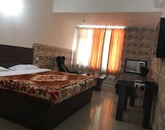 Khách sạn Corporate Villa (Jammu, Ấn Độ)