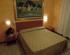 Hotel Arno (Chianciano Terme, Italy)