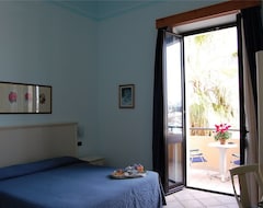 Hotelli Miramare Apartments (Otranto, Italia)
