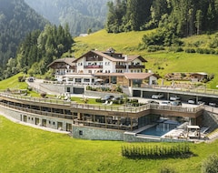 Hotel Niblea Dolomites (St. Ulrich, Italy)