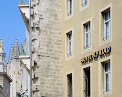 Hotel Kyriad Avignon Palais des Papes (Avignon, France)