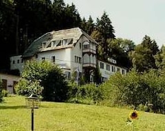 Nhà trọ Pension Waldfrieden (Wolkenstein, Đức)