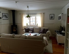 Toàn bộ căn nhà/căn hộ Want To Relax In Tranquil Natural Surroundings In Summer And Winter? (Sörsjön, Thụy Điển)