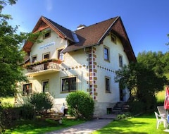 Hotelli Villa Löcker-Landschützer (Mariapfarr, Itävalta)