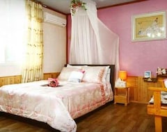 Hotel Pocheon Pine Fragrance Pension (Pocheon, South Korea)