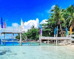 Hotel Reddoorz @ Marson’s Beach Resort Catarman (Biri, Filipini)