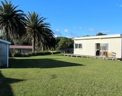 Entire House / Apartment Palms Bach - Waitarere Beach Bach (Levin, New Zealand)